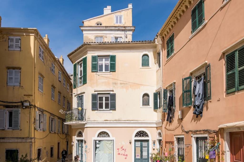 Joy's Martin In Corfu Old Town Appartamento
